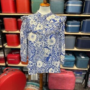 Umgee Blue and White Floral Blouse